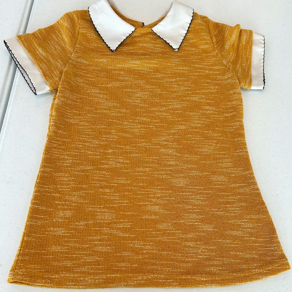 EUC Super cute short sleeved top by Freeway